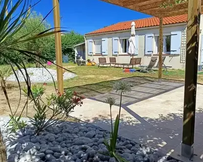 constructeur de terrasse Saint-Hilaire-de-Chaléons-3
